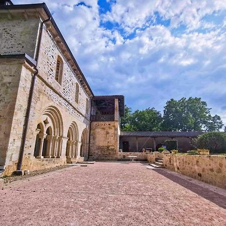 Abbaye Saint Gilbert Bed & Breakfast Екстериор снимка