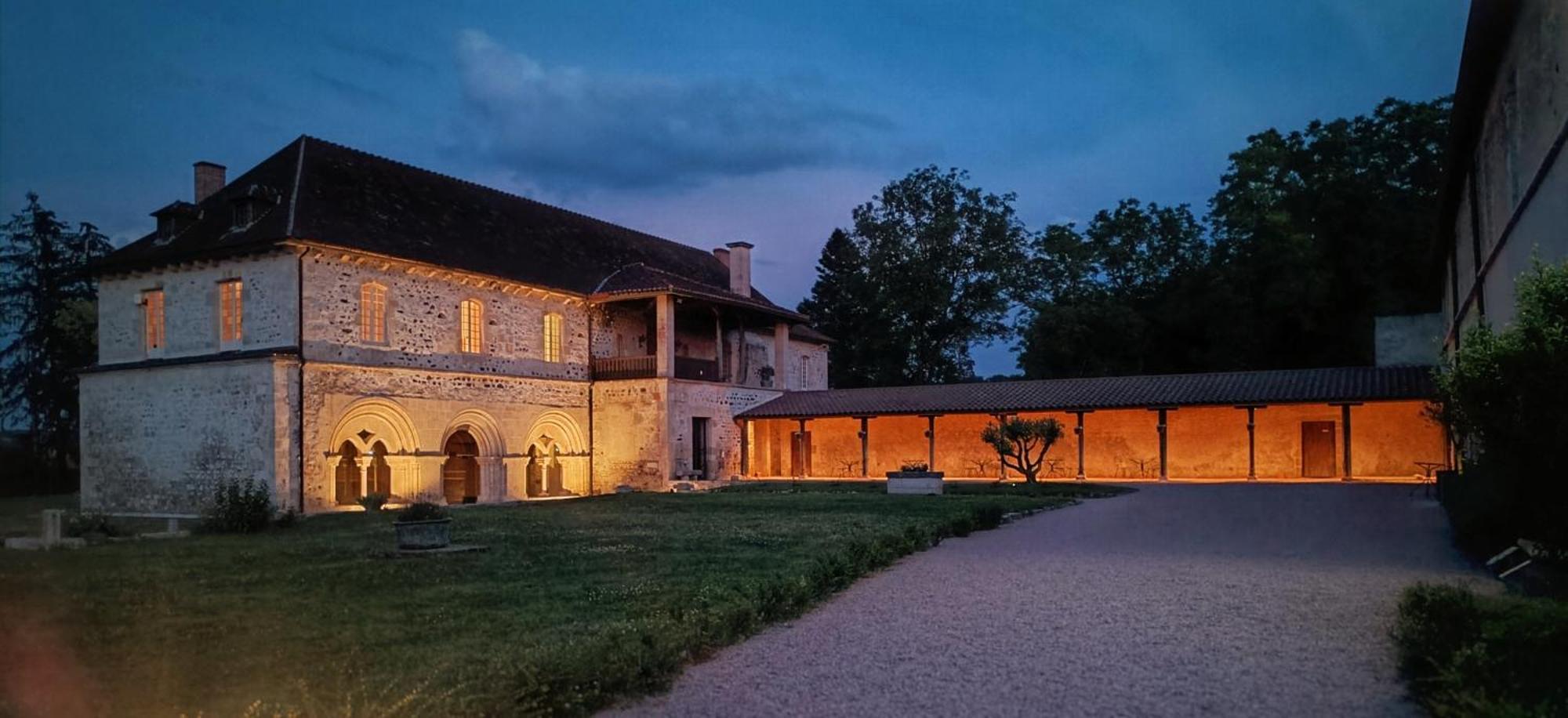 Abbaye Saint Gilbert Bed & Breakfast Екстериор снимка