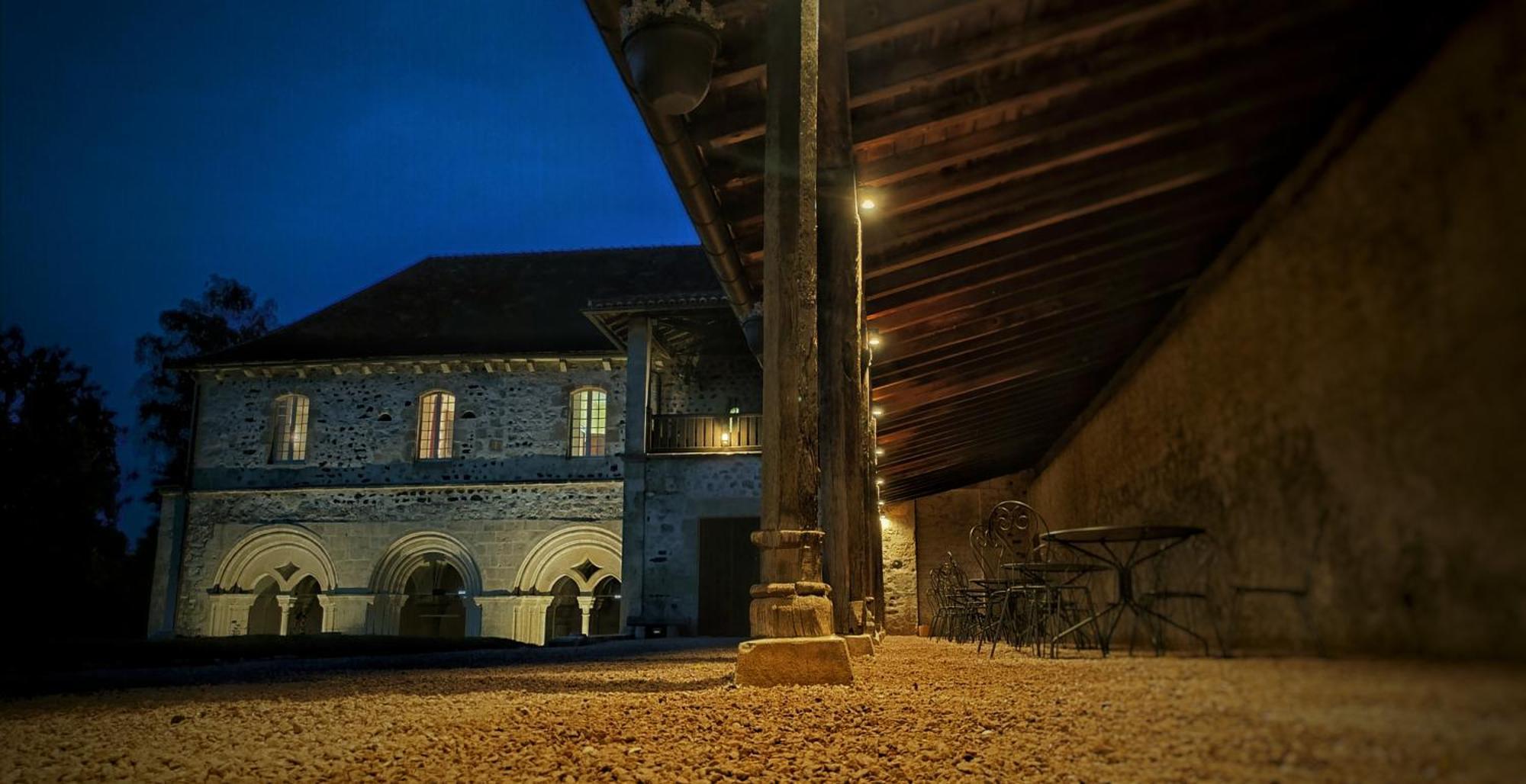 Abbaye Saint Gilbert Bed & Breakfast Екстериор снимка