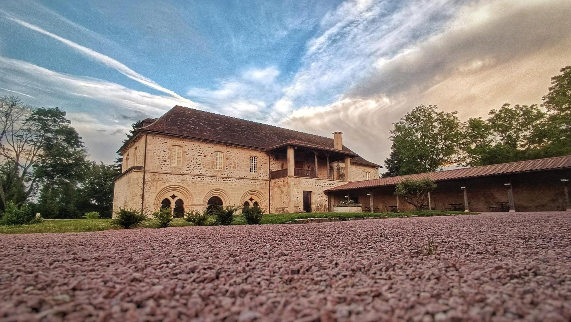 Abbaye Saint Gilbert Bed & Breakfast Екстериор снимка