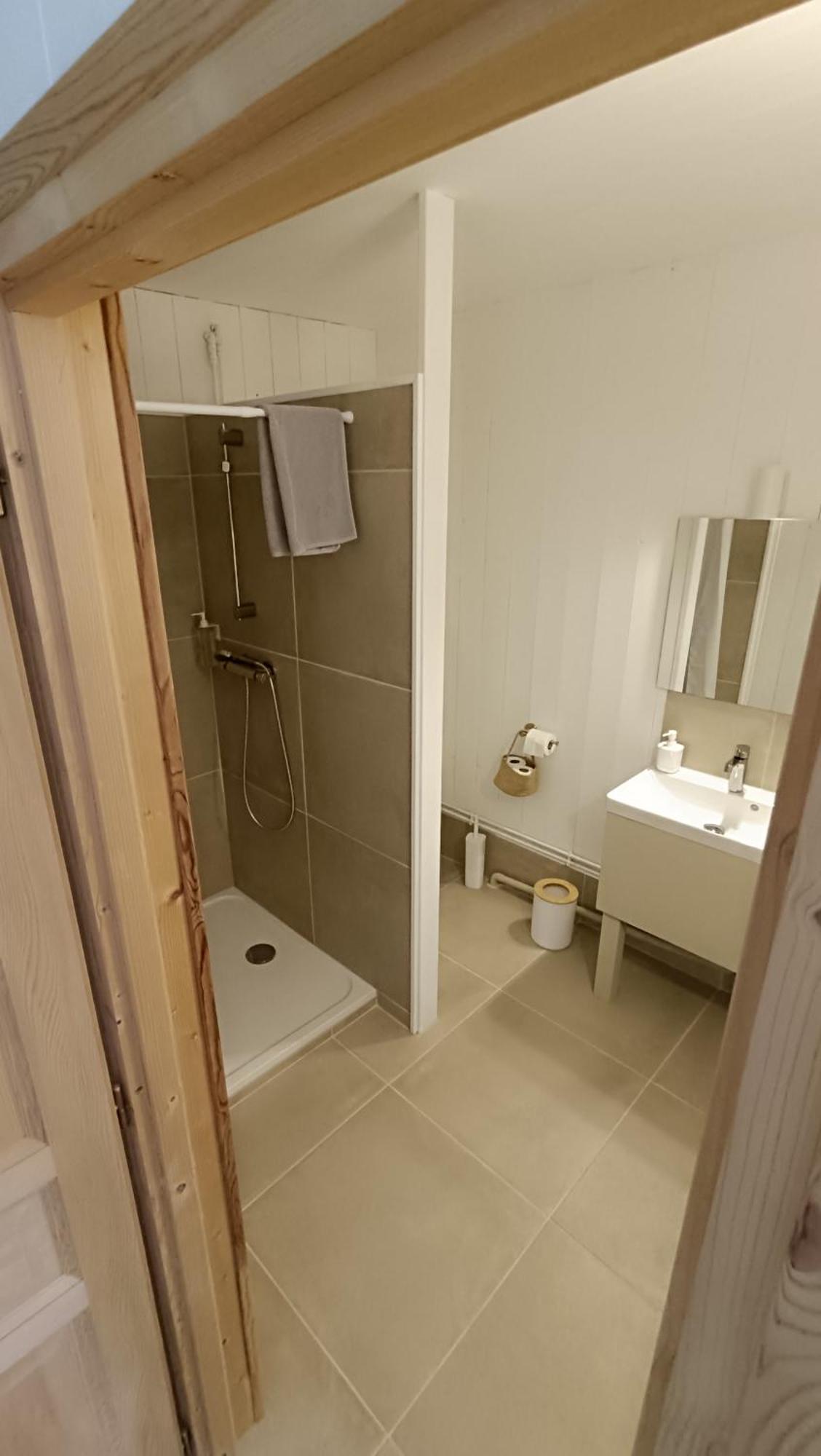 Abbaye Saint Gilbert Bed & Breakfast Екстериор снимка