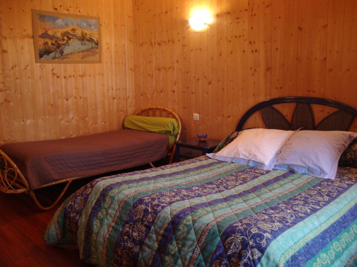 Abbaye Saint Gilbert Bed & Breakfast Екстериор снимка